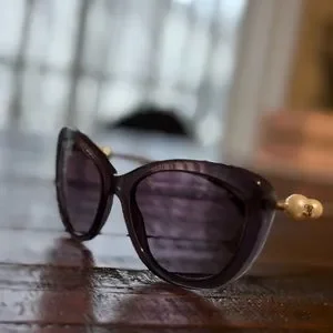 Authentic Chanel Sunglasses Model 5340-H Chanel Acetate Pearl Cat Eye Sunglasses 5340-H Purple  main image 3